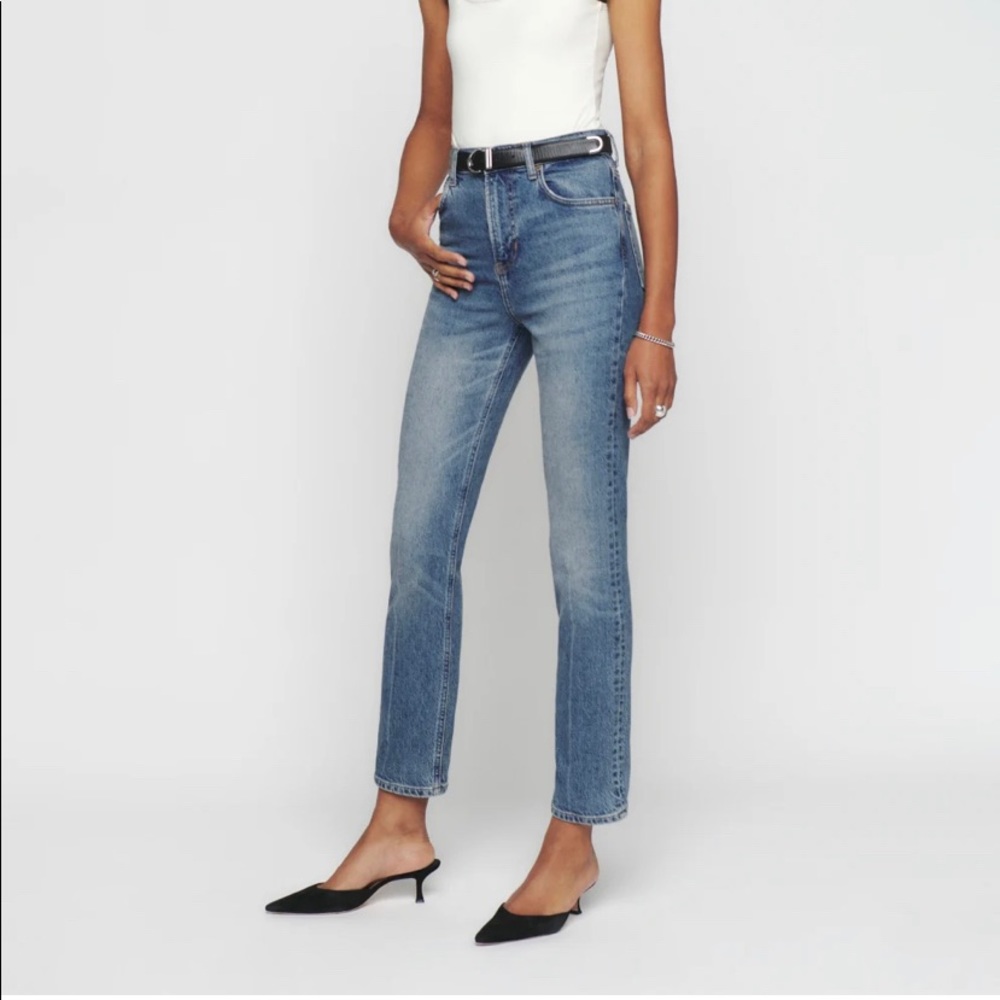 Reformation Liza Ultra High Rise Straight Jeans in size 28! Like new condition.
